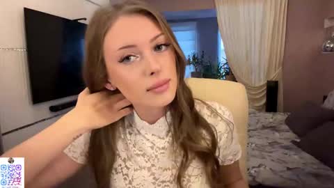 Snapshot of heart_petal chatting on November 26, 9:21 am Mona online show from November 26, 9:21 am