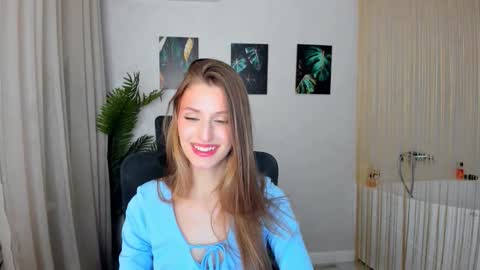 heartedlove_1 online show from November 23, 3:39 am