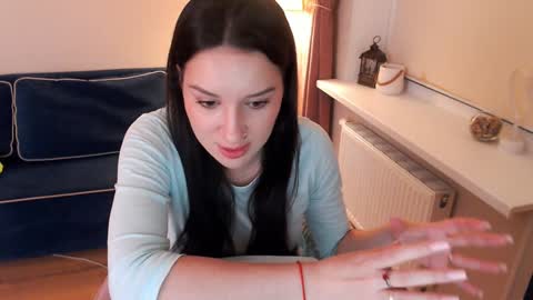 Heaven girl online show from December 3, 3:22 pm