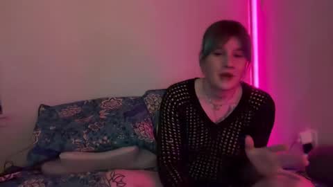 Saoirse online show from January 18, 6:24 am