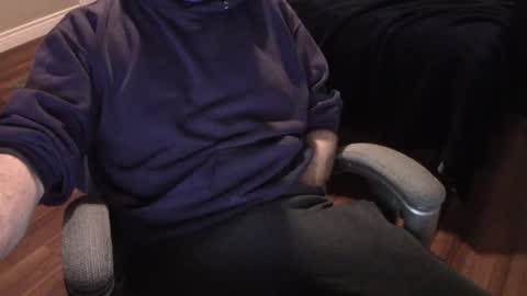 Snapshot of heavilyhung chatting on January 24, 3:32 am John online show from January 24, 3:32 am