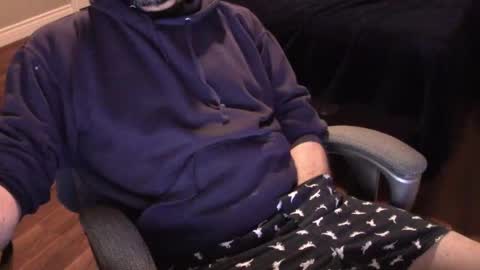 Snapshot of heavilyhung chatting on January 26, 4:20 am John online show from January 26, 4:20 am