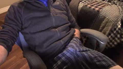 Snapshot of heavilyhung chatting on November 5, 2:55 am John online show from November 5, 2:55 am