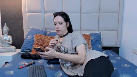 Keira Hecate online show from December 30, 7:32 pm