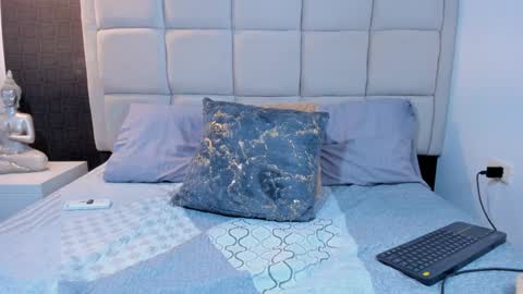 Keira Hecate online show from January 9, 9:05 pm