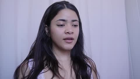 Snapshot of hecate333 chatting on December 18, 1:02 pm hecate333 online show from December 18, 1:02 pm