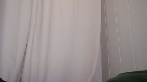 Snapshot of hecate333 chatting on January 18, 11:00 am hecate333 online show from January 18, 11:00 am