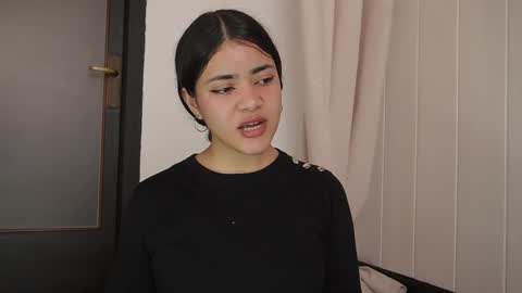 Snapshot of hecate333 chatting on February 20, 9:55 am hecate333 online show from February 20, 9:55 am