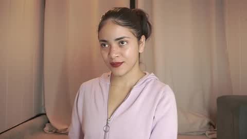 Snapshot of hecate333 chatting on October 12, 6:18 pm hecate333 online show from October 12, 6:18 pm