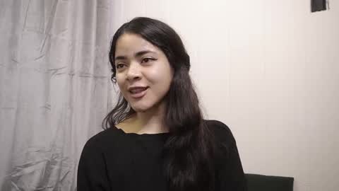 Snapshot of hecate333 chatting on December 17, 5:08 pm hecate333 online show from December 17, 5:08 pm