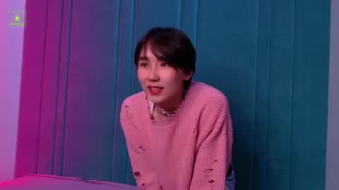 HEEJIN online show from September 28, 8:14 pm