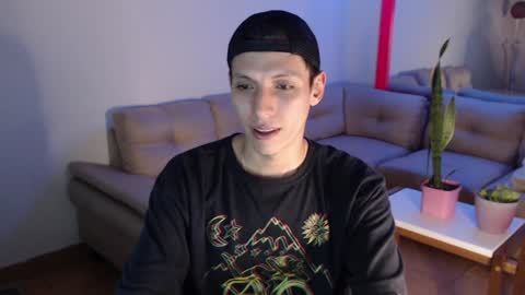 hefesto_69 online show from December 12, 11:36 pm