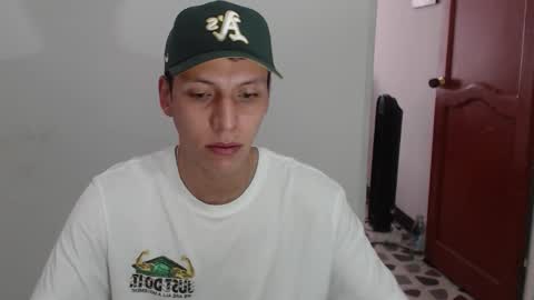 hefesto_69 online show from October 19, 5:24 pm