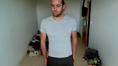 Snapshot of hei_69 chatting on September 12, 1:11 pm hei_69 online show from September 12, 1:11 pm