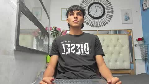 heiker_ online show from March 1, 2:26 am