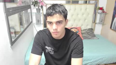 heiker_ online show from September 15, 10:37 am