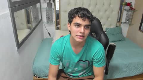 heiker_ online show from September 24, 2:48 am