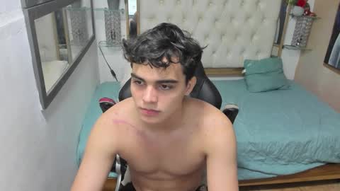 heiker_ online show from September 28, 2:39 am