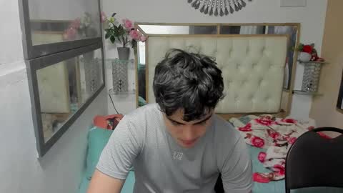 heiker_ online show from October 25, 3:14 am