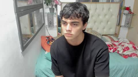 heiker_ online show from October 26, 2:17 am