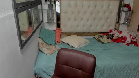 heiker_ online show from November 8, 2:56 am