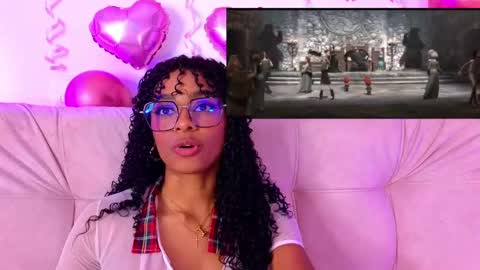 Snapshot of heily_fox chatting on March 4, 9:40 am HEILY online show from March 4, 9:40 am