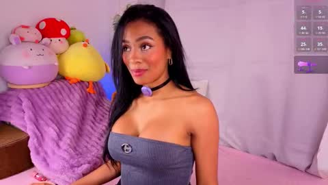 Snapshot of heily_fox chatting on November 9, 4:00 am HEILY online show from November 9, 4:00 am