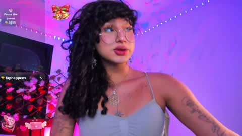 Heka Prudence online show from February 8, 1:22 am