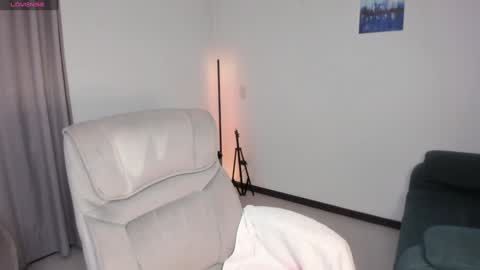 helen_miller online show from January 25, 12:38 am