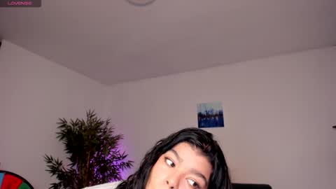 helen_miller online show from September 17, 8:16 am