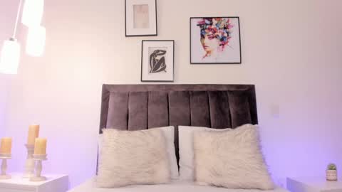 Helen  online show from January 9, 4:39 pm