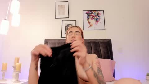 Helen  online show from March 12, 1:40 pm