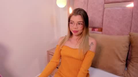 Helen Shanon online show from November 6, 9:26 pm