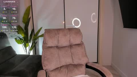 Snapshot of helena_lorente chatting on February 26, 4:14 pm Helen online show from February 26, 4:14 pm