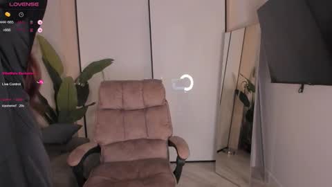 Snapshot of helena_lorente chatting on October 28, 3:14 pm Helen online show from October 28, 3:14 pm