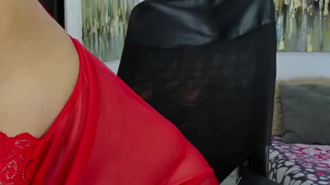 Helena Santos  online show from September 14, 1:10 pm