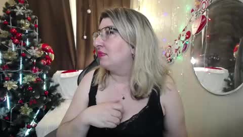 helenenigma online show from January 20, 4:43 am