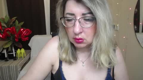 helenenigma online show from February 7, 7:27 pm