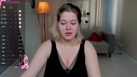 helenhartt online show from October 20, 1:39 am