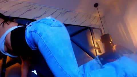    online show from October 9, 11:47 pm