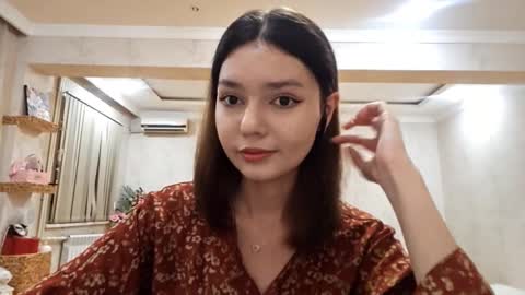 Snapshot of helgakraszewski chatting on September 25, 5:49 pm Alice online show from September 25, 5:49 pm