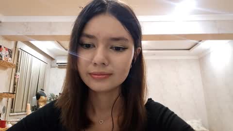 Snapshot of helgakraszewski chatting on October 21, 6:19 pm Alice online show from October 21, 6:19 pm