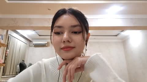 Snapshot of helgakraszewski chatting on November 18, 3:49 pm Alice online show from November 18, 3:49 pm