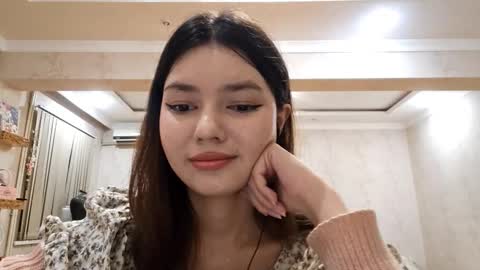 Snapshot of helgakraszewski chatting on November 21, 4:16 pm Alice online show from November 21, 4:16 pm