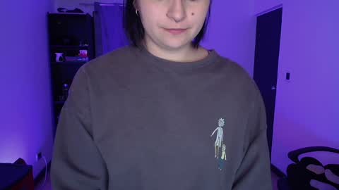 Snapshot of hell_dancer_ chatting on January 24, 5:10 am Lexa online show from January 24, 5:10 am