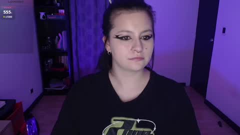 Snapshot of hell_dancer_ chatting on February 19, 2:01 am Lexa online show from February 19, 2:01 am