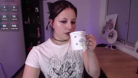 Snapshot of hell_dancer_ chatting on September 8, 11:15 pm Lexa online show from September 8, 11:15 pm