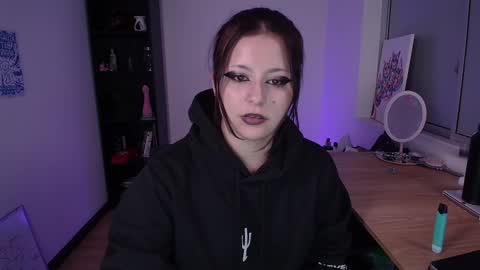 Snapshot of hell_dancer_ chatting on September 15, 11:16 pm Lexa online show from September 15, 11:16 pm