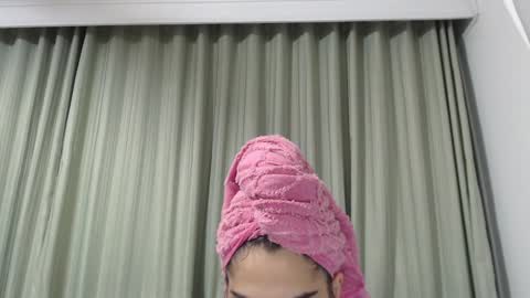 Hellen online show from December 9, 2:28 pm