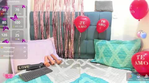 Snapshot of hellen_starx chatting on February 23, 2:29 am hellen_starx online show from February 23, 2:29 am